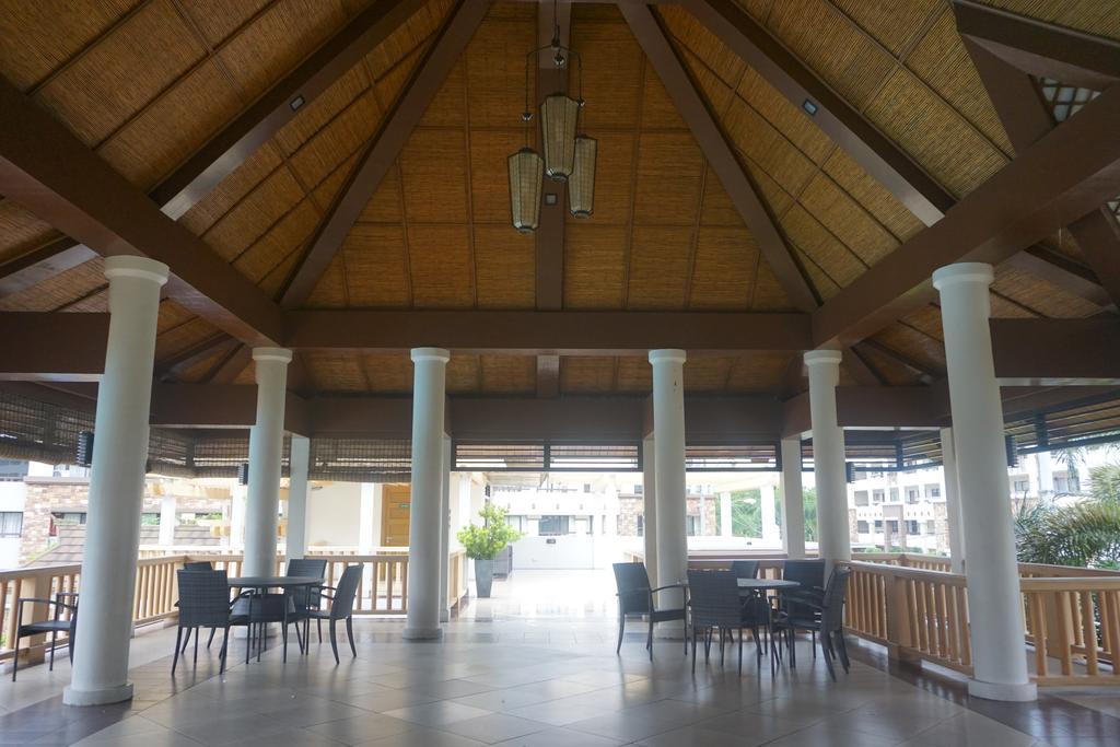 Apartelle D' Oasis Davao Stadt Exterior foto